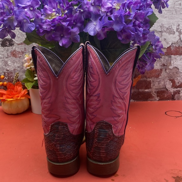 Girls Ariat Boots SZ 3 - Picture 3 of 7